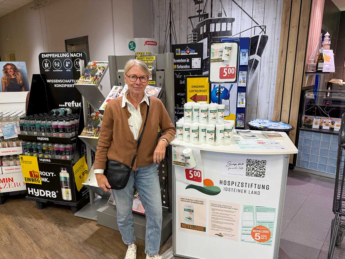 Sommerfest auf dem Parkplatz bei Edeka