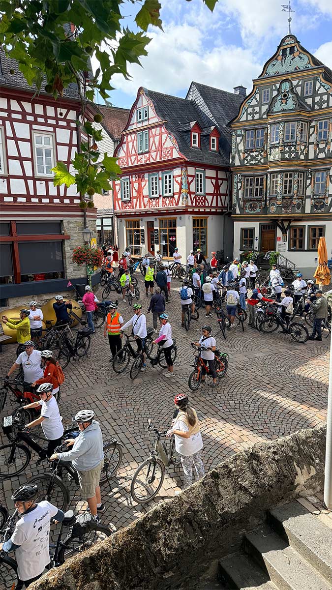 Fahrrad-Sternfahrt zum Hospiz